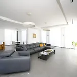 New ! 430M Luxury Best Top Class 8-Bdr Exclusive Villa Top Design Heated Pool Jucuzzi Sauna
