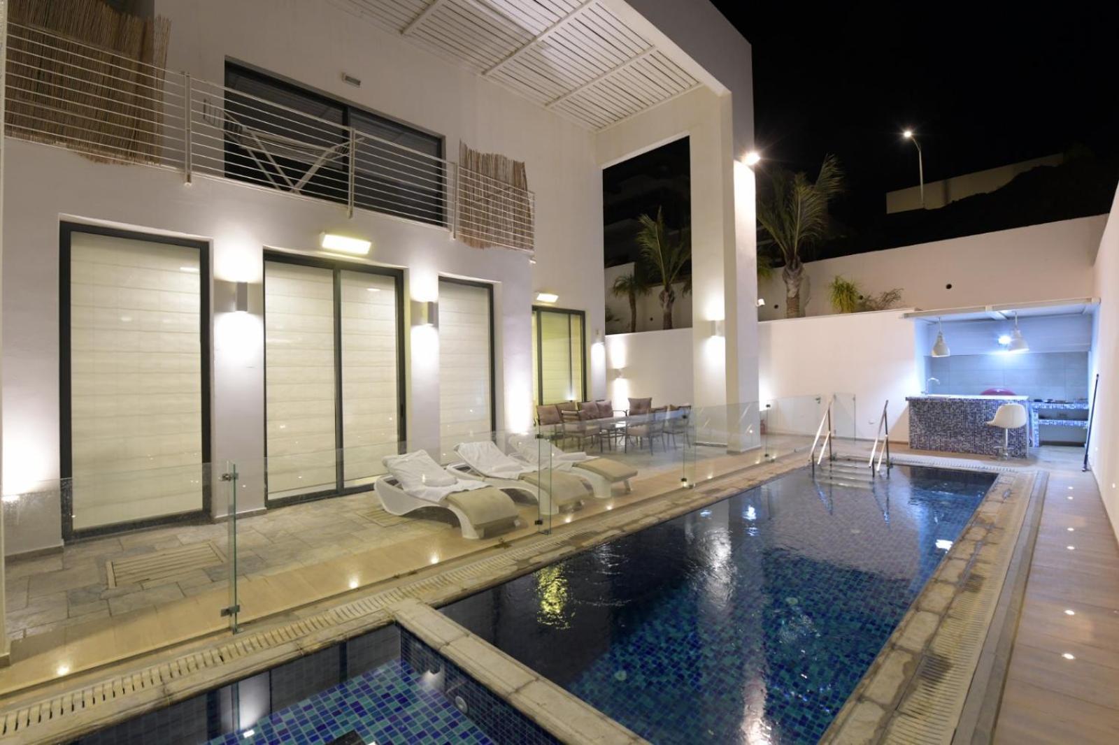 New ! 430m Luxury Class 8-bdr Exclusive Design Heated Pool Jucuzzi Sauna Villa Eilat