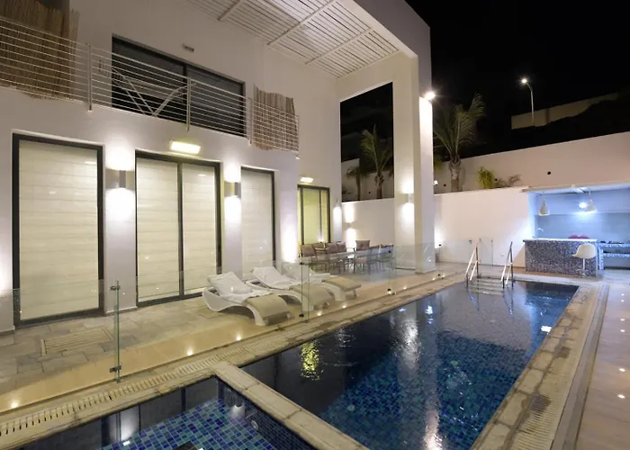 New ! 430M Luxury Best Top Class 8-Bdr Exclusive Villa Top Design Heated Pool Jucuzzi Sauna