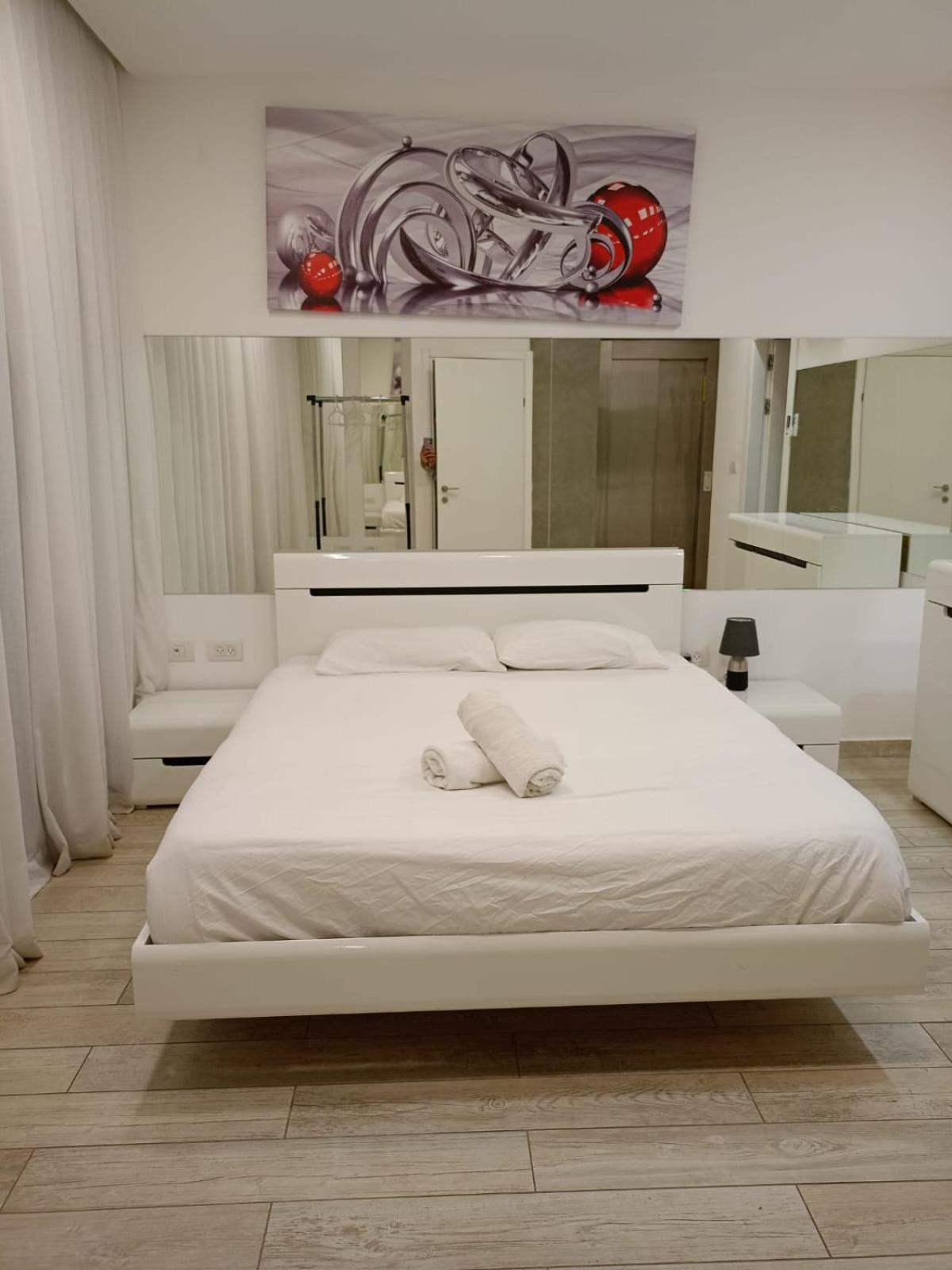 New ! 430m Luxury Class 8-bdr Exclusive Design Heated Pool Jucuzzi Sauna * Eilat